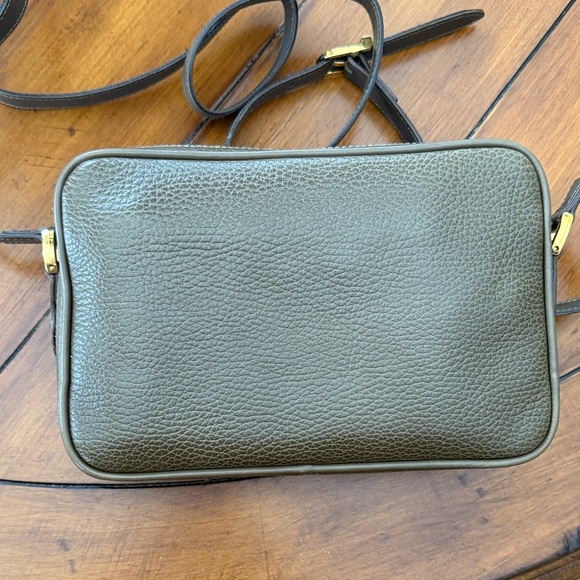 Elegant Olive Green Crossbody Bag - Picture 4 of 5